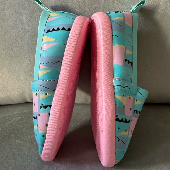 Kids Native Slip-on Shoes - Picture 4 of 8